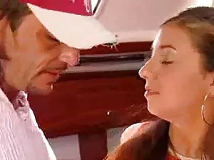 Milf de al lado chup ...