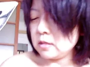 Nena adolescente súp ...